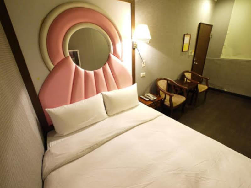 Fu Chia Hotel Цзілун Екстер'єр фото